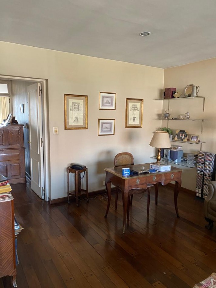 Vendo Departamento 3 dormitorios Sarmiento 300