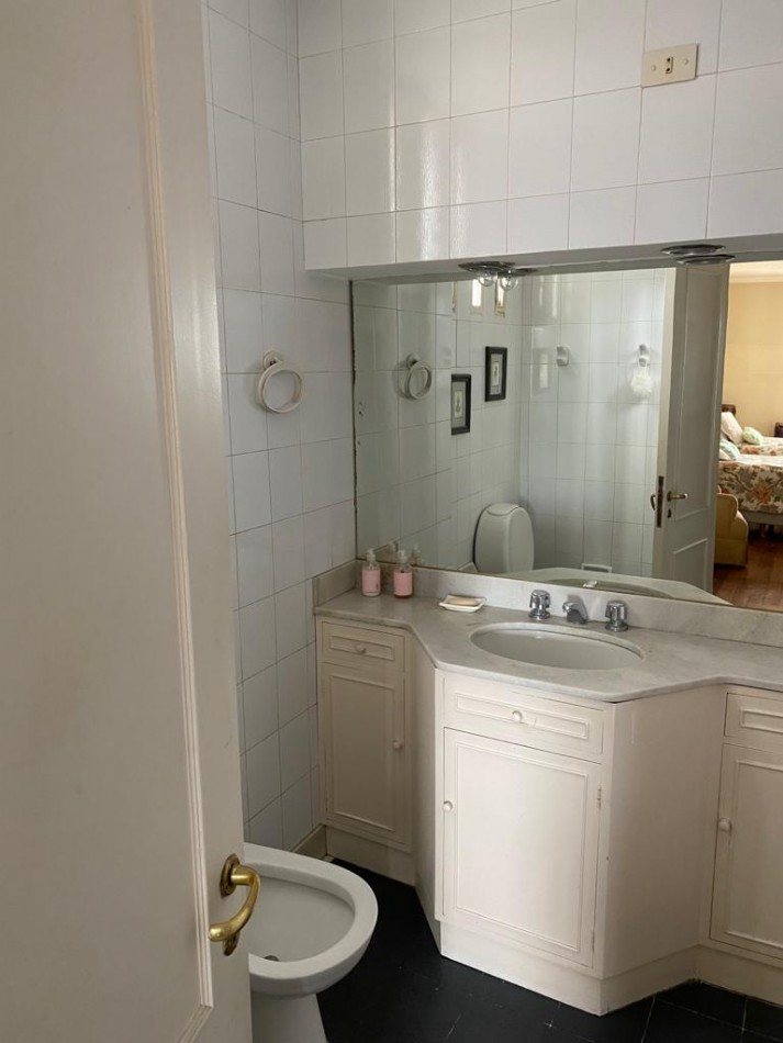 Vendo Departamento 3 dormitorios Sarmiento 300