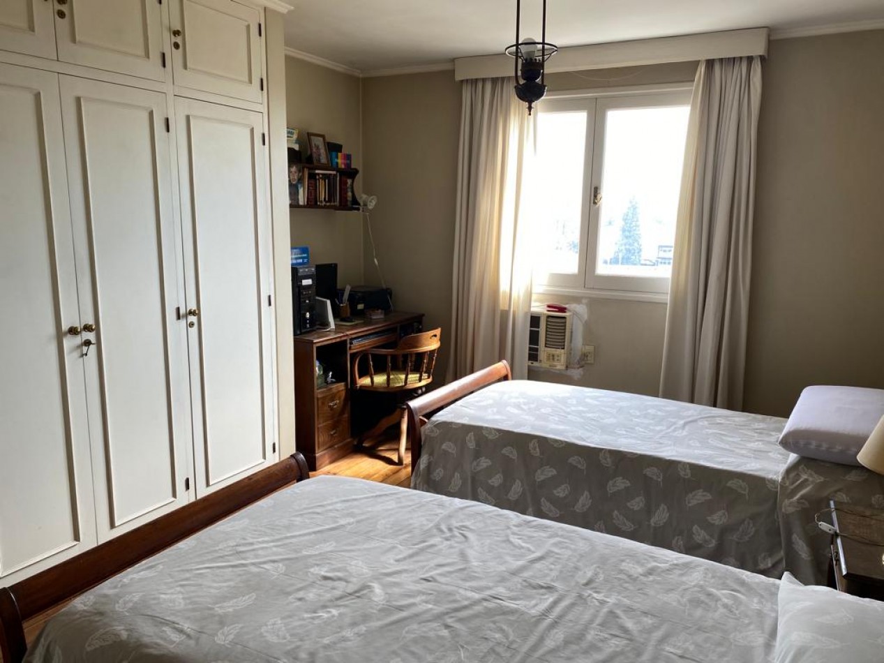 Vendo Departamento 3 dormitorios Sarmiento 300