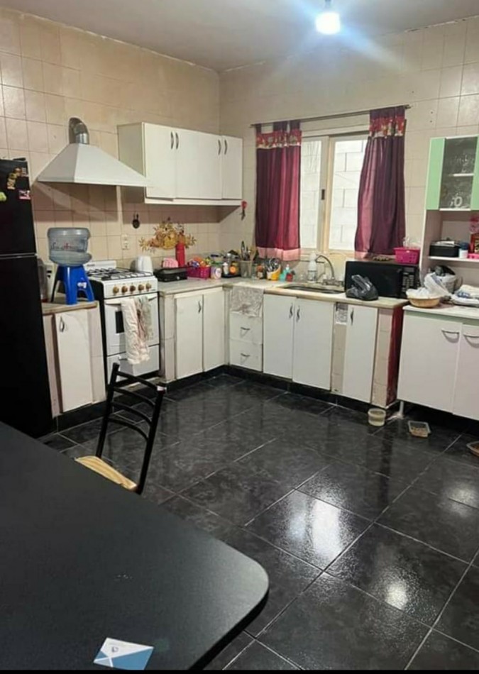 CASA EN VENTA PJE. CERRITO 1200