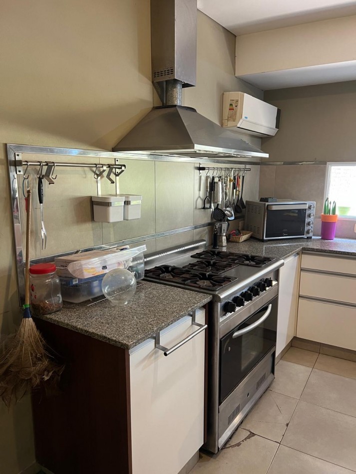 CASA EN VENTA AV. SOLANO VERA 1000