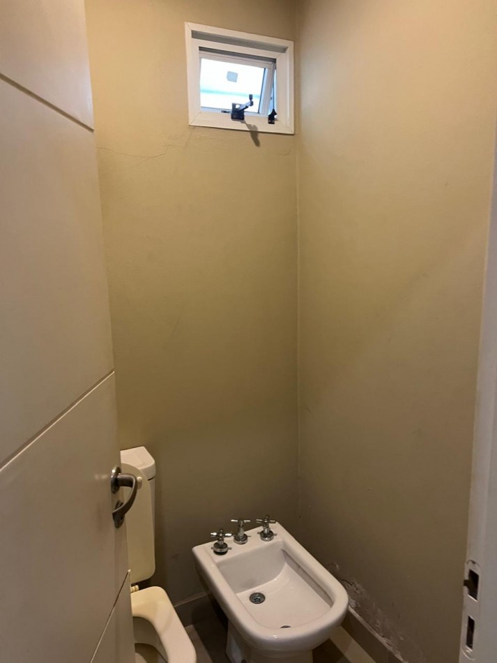 CASA EN VENTA AV. SOLANO VERA 1000