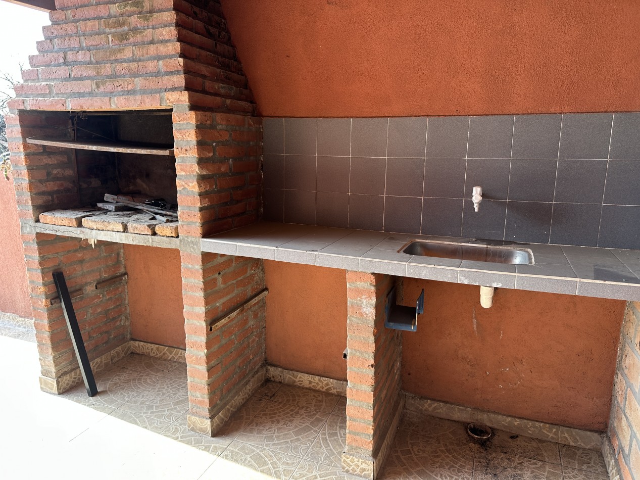 Venta PH en calle Uruguay 78