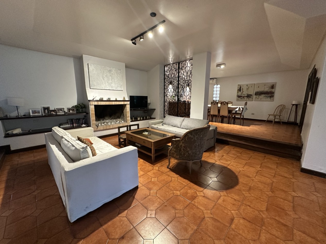 Casa en Venta Ituzaingo esquina Belgrano