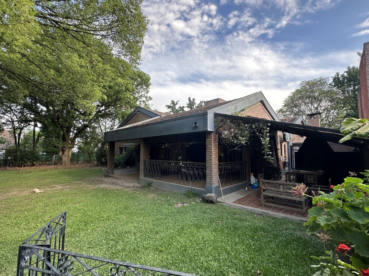 Casa en Venta Ituzaingo esquina Belgrano