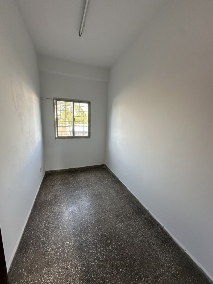 Venta PH en calle Uruguay 78