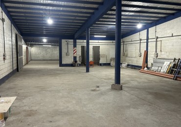 Venta Local industrial Bolivar 2912 - San Miguel de Tucuman